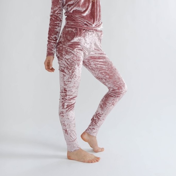 ✨Crushed Velvet Lounge Suit Set✨ - Picture 5 of 7